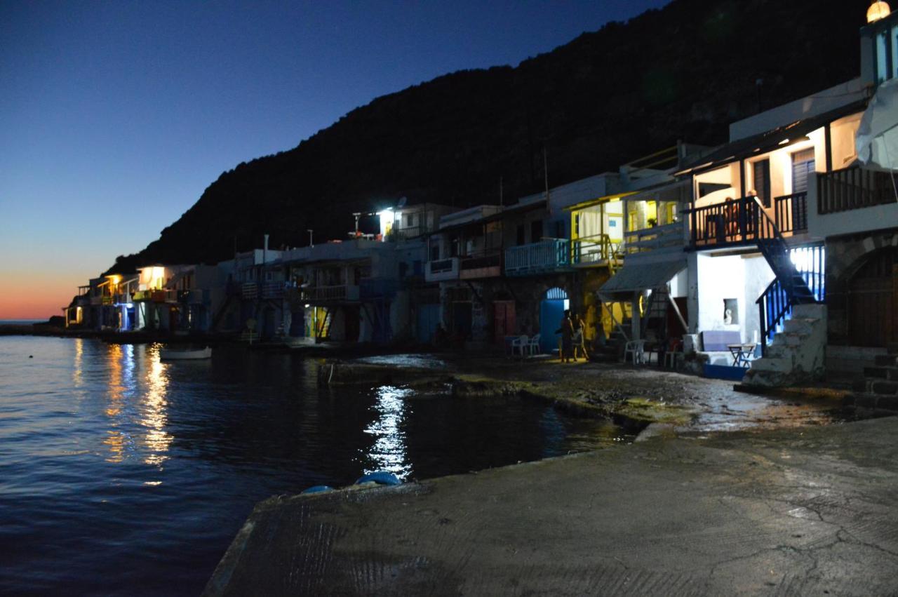 Captain'S Boathouse, Klima Beach Exterior photo