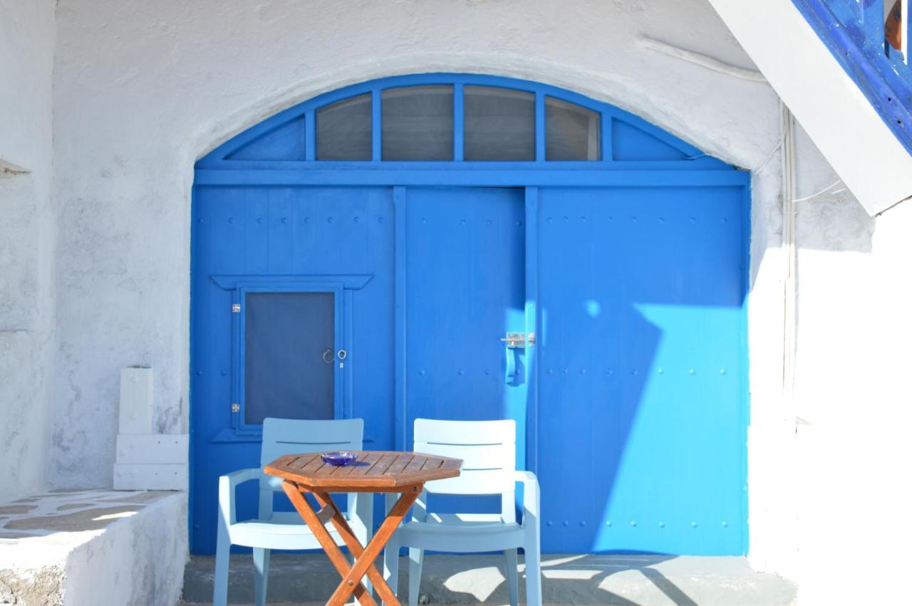 Captain'S Boathouse, Klima Beach Exterior photo